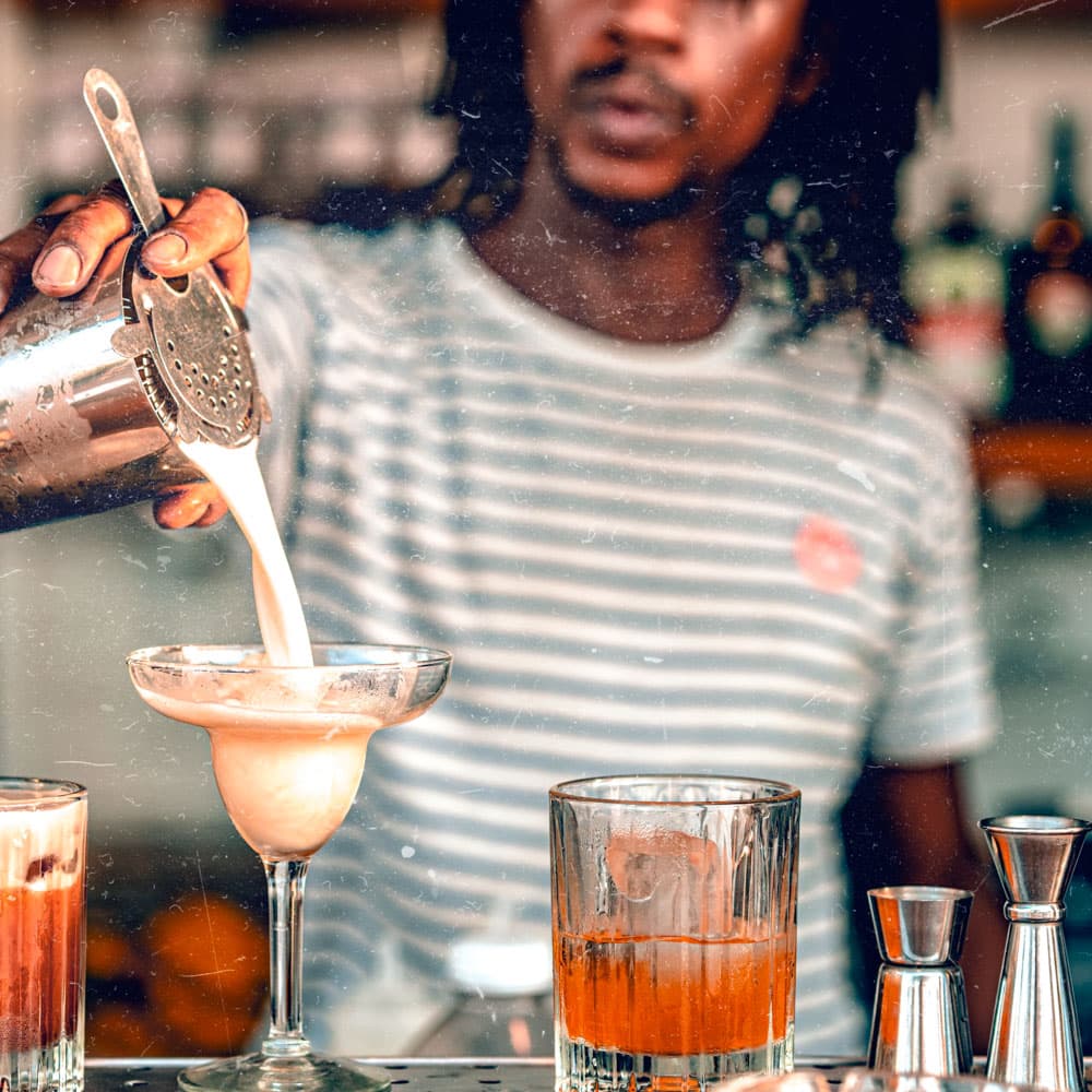 Banana Mama Rooftop Bar & Kitchen — 