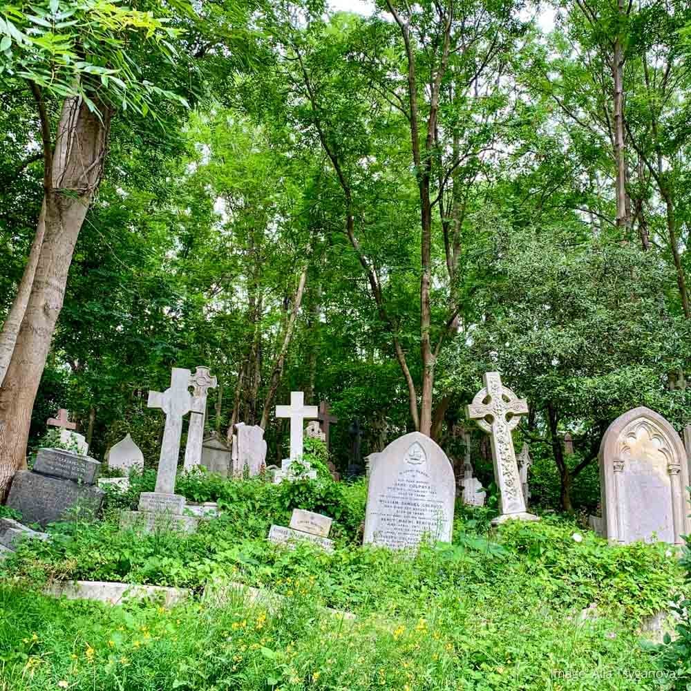 Highgate Cemetery — 