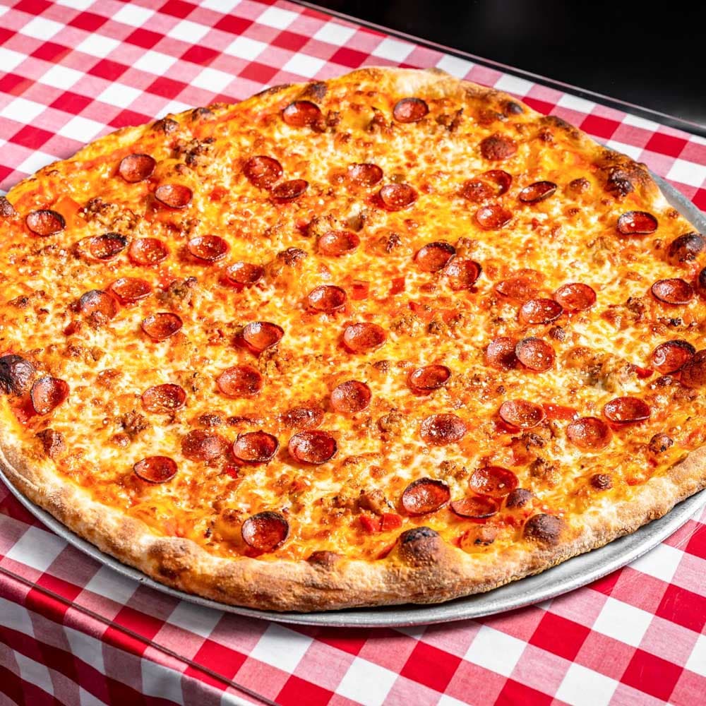 Mano's Pizzeria — 