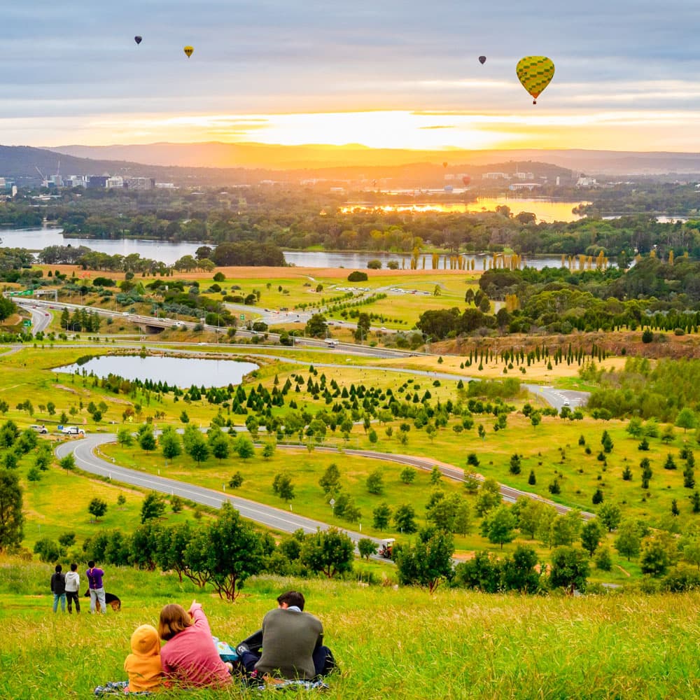 Canberra Guided Tours — 