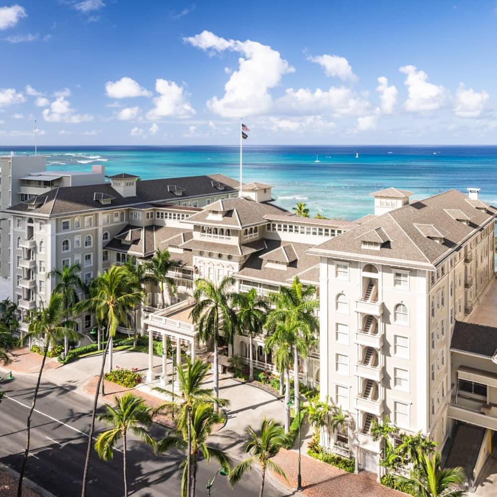 Moana Surfrider Waikiki — 