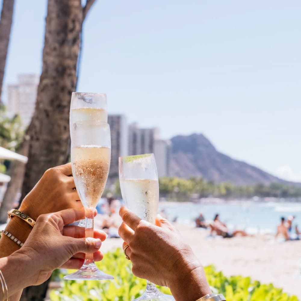 Moana Surfrider Waikiki — 