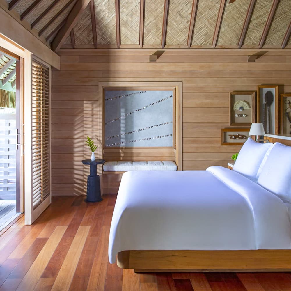 Four Seasons Bora Bora — 