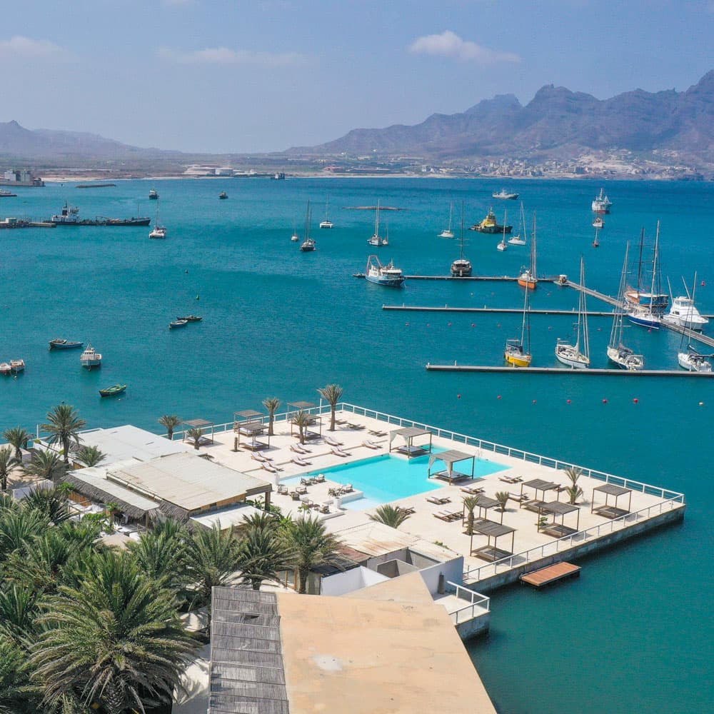 Mansa Marina Hotel — 