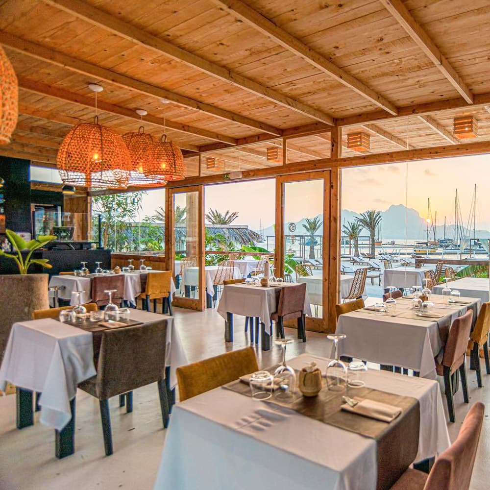 Mansa Marina Hotel — 