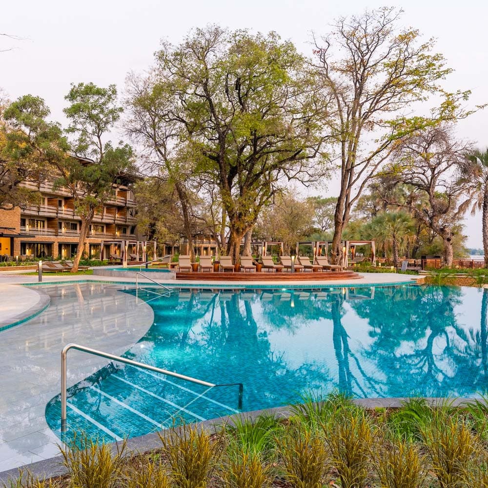 Radisson Blu Livingstone — 