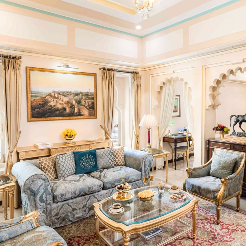 Taj Fateh Prakash Palace — 