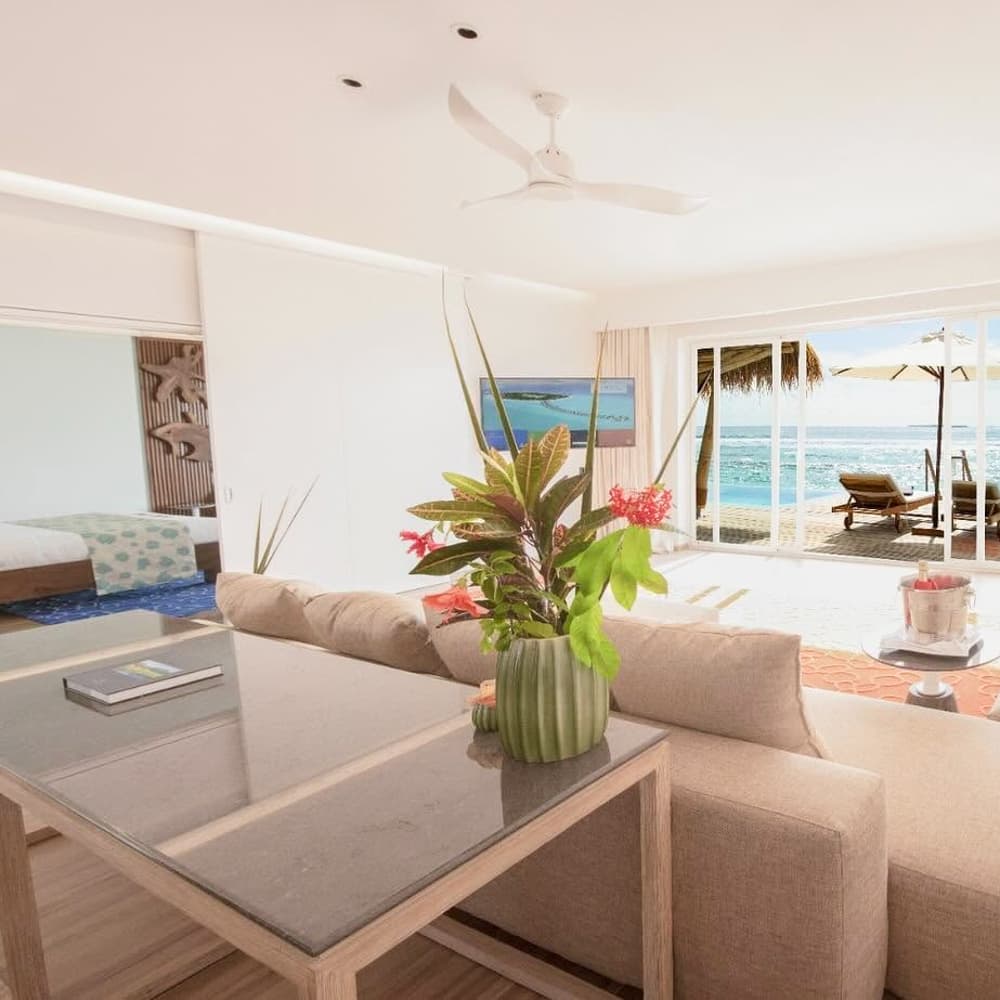 Emerald Maldives Resort & Spa — 