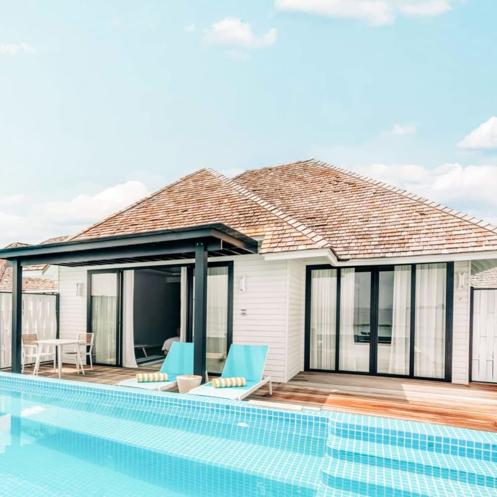 Nova Maldives — 