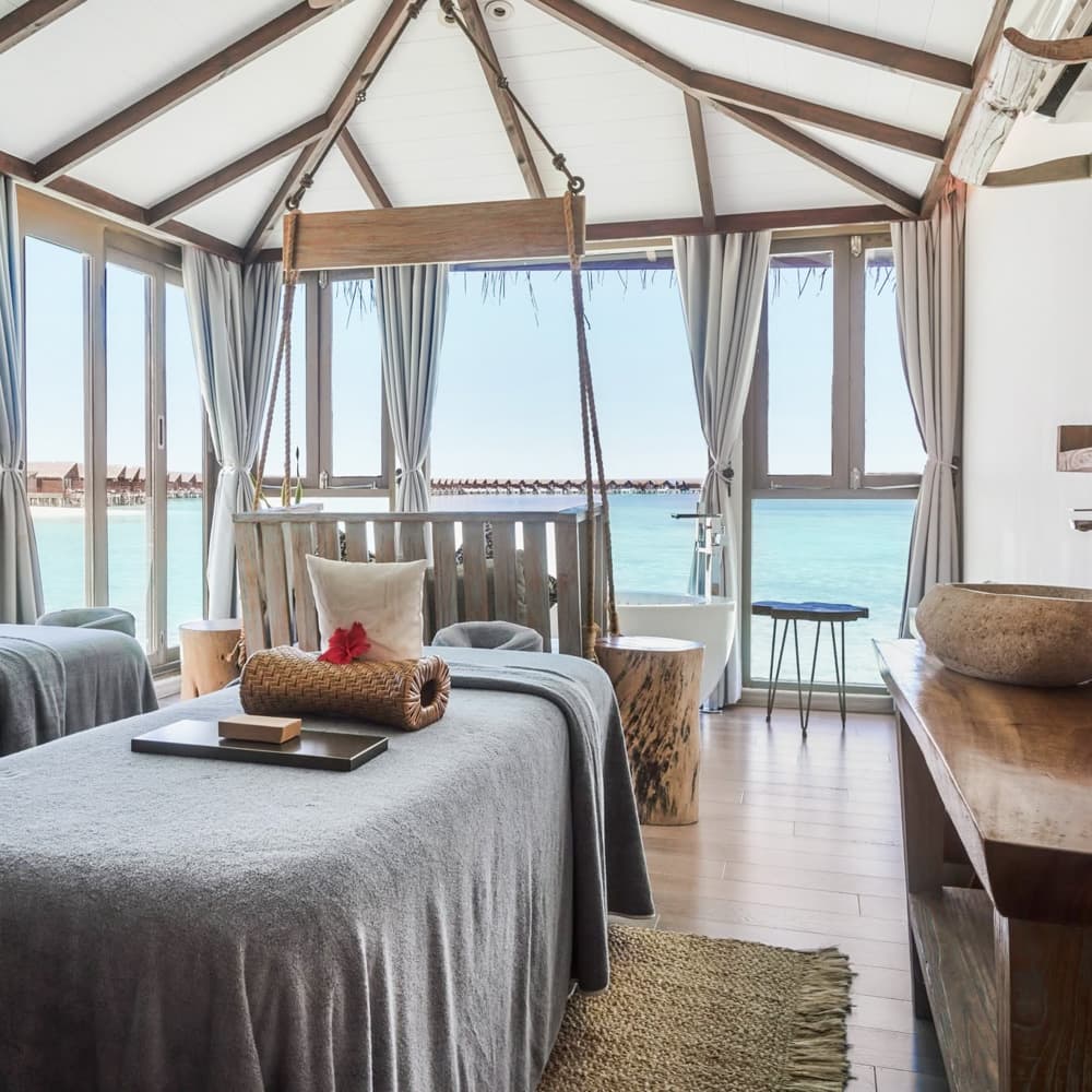 Grand Park Kodhipparu Maldives — 