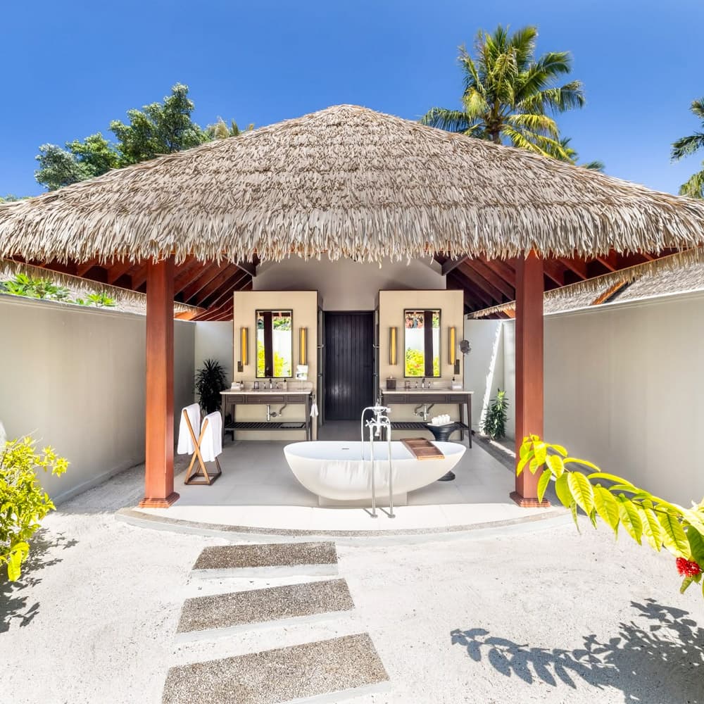 Dusit Thani Maldives — 