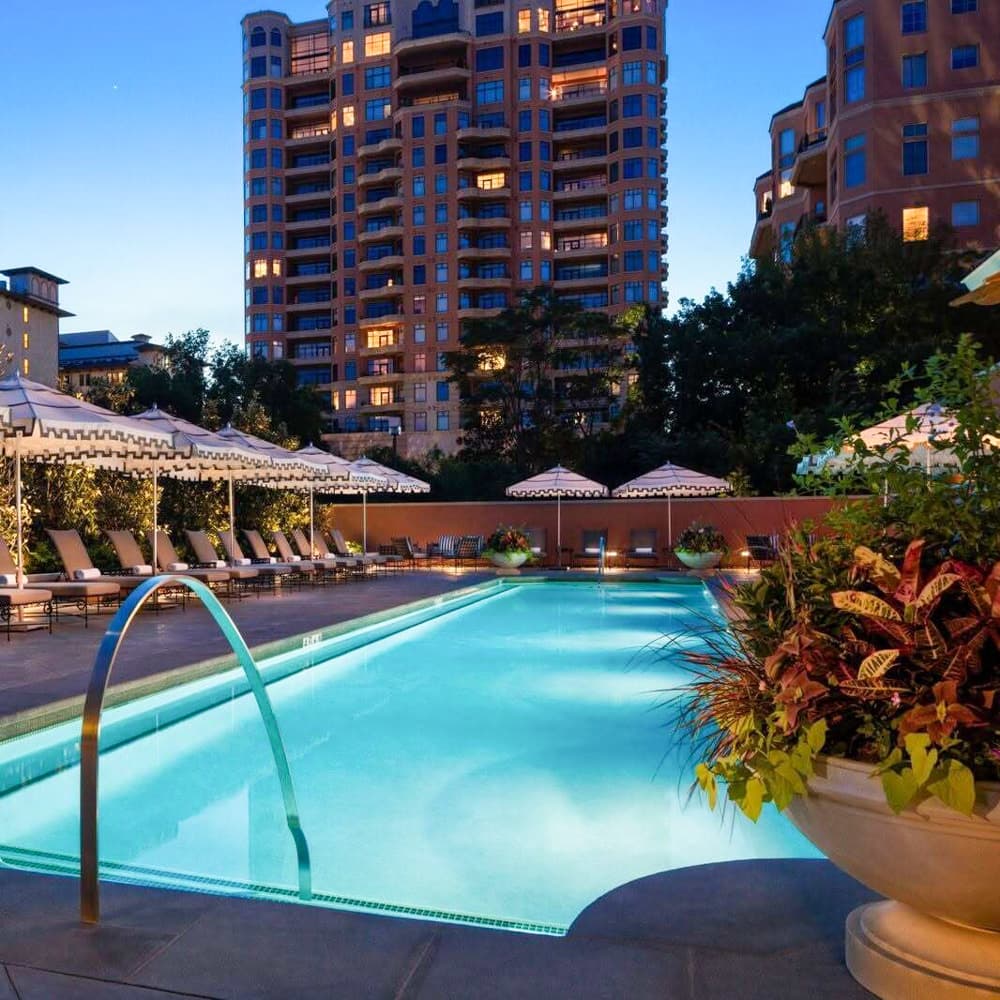 Rosewood Mansion on Turtle Creek — 