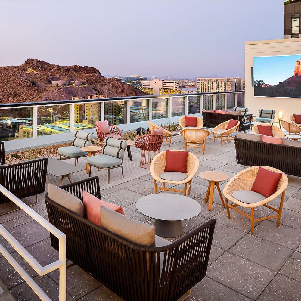 Skysill Rooftop Lounge — 