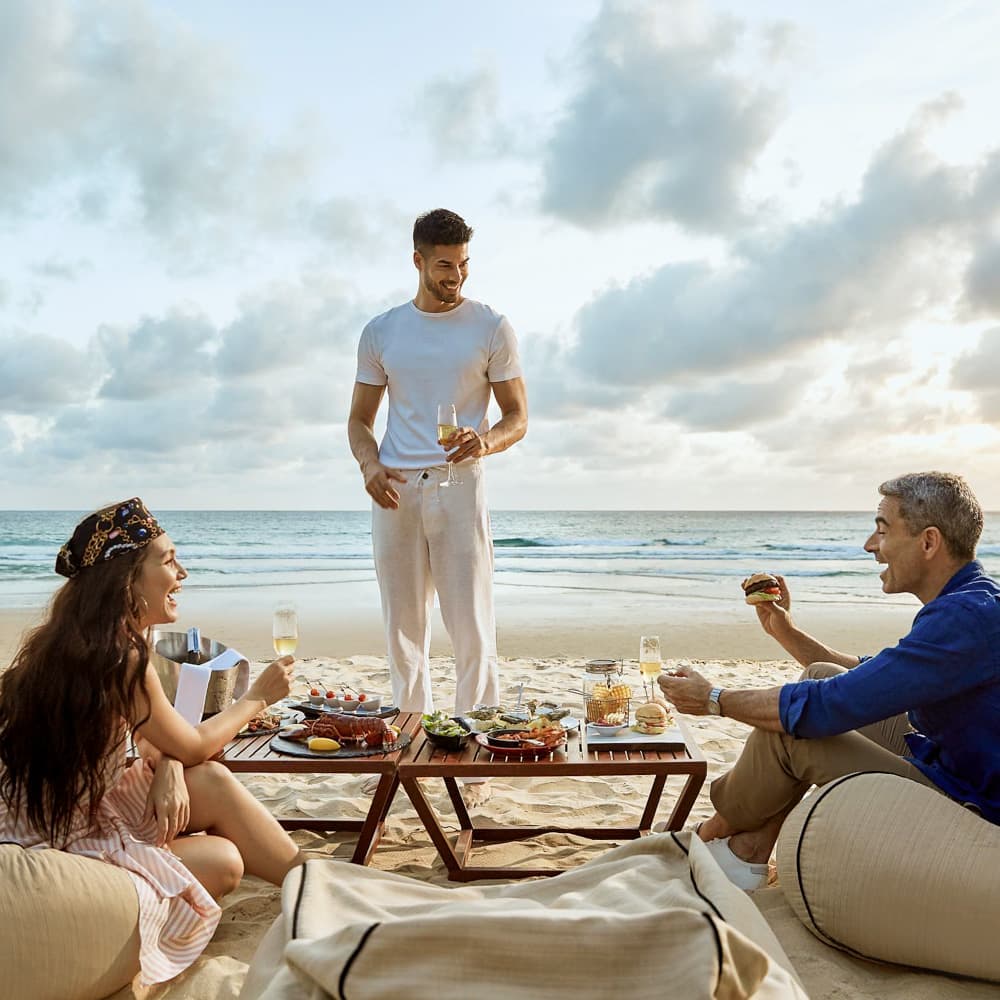 Coast Beach Club & Bistro — 