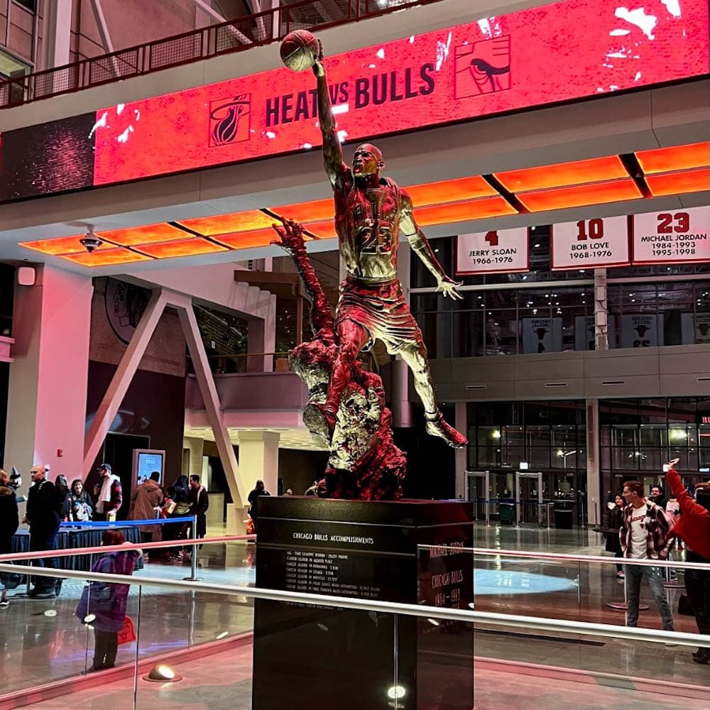 Chicago Bulls at United Center — 