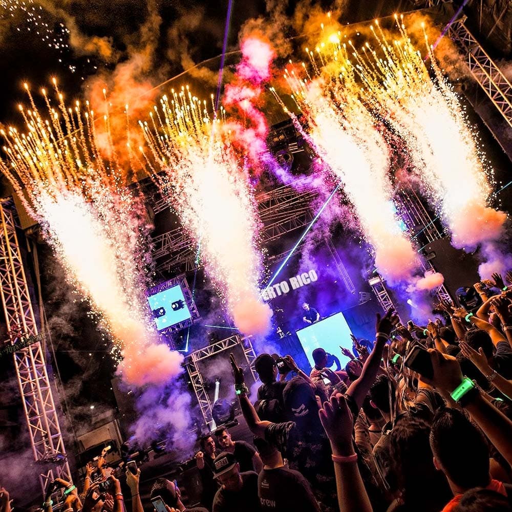 Vivo Beach Club — 