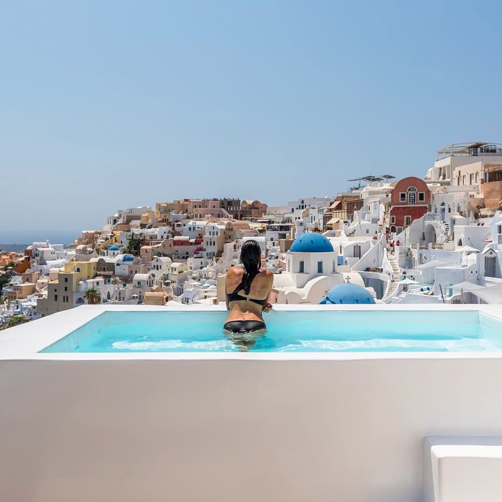 Aspaki Exclusive Hotel — 