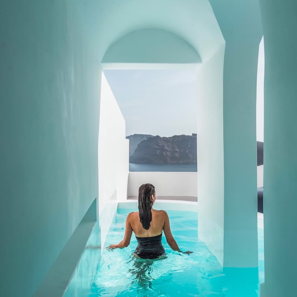 Aspaki Exclusive Hotel — 
