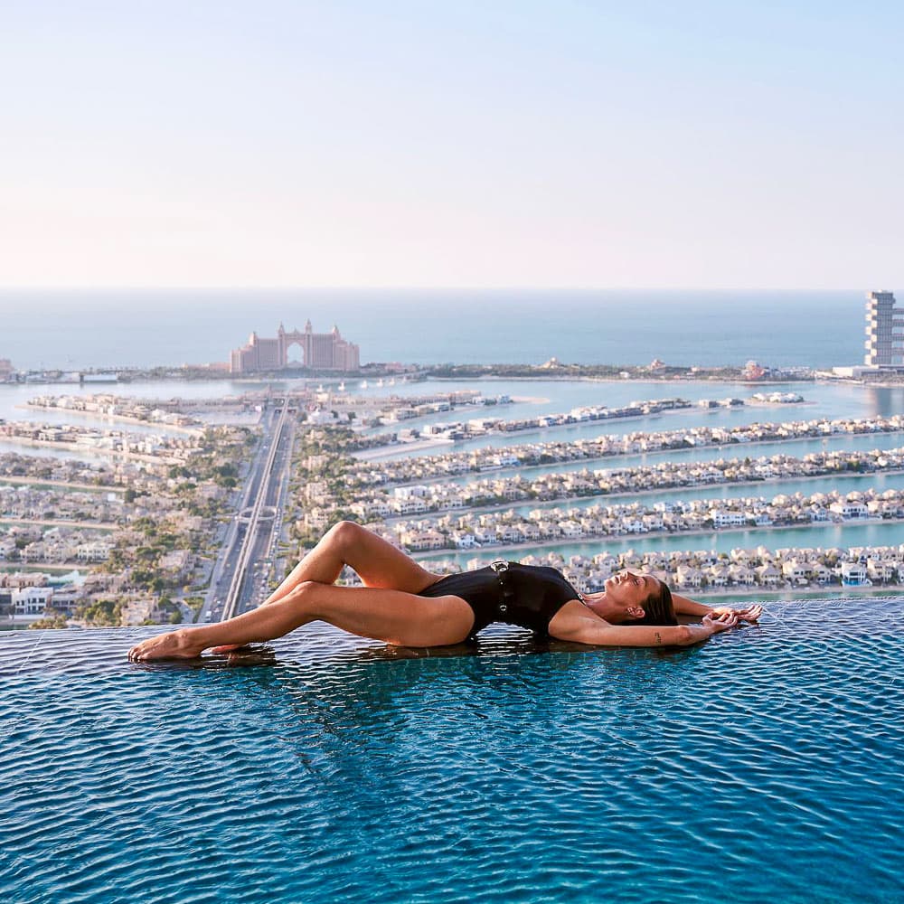 AURA Skypool — 