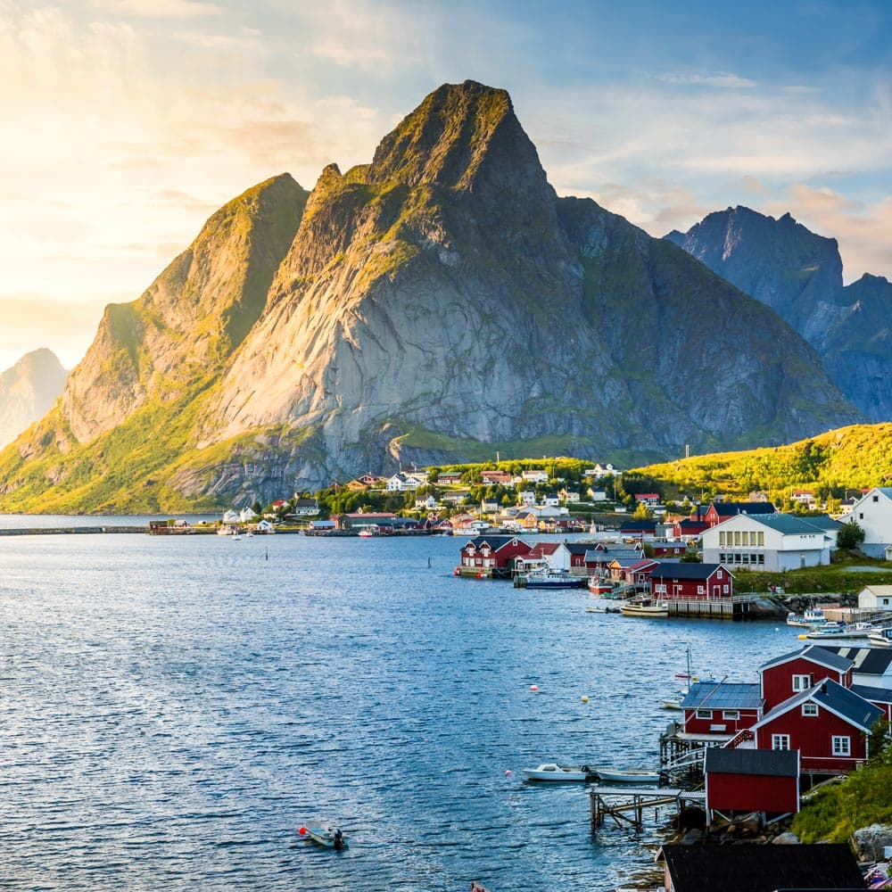 Reine Village — 