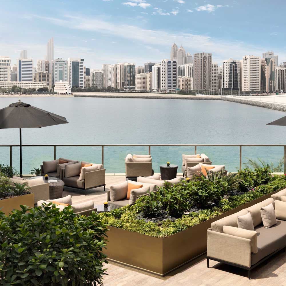 Four Seasons Abu Dhabi at Al Maryah Island — 