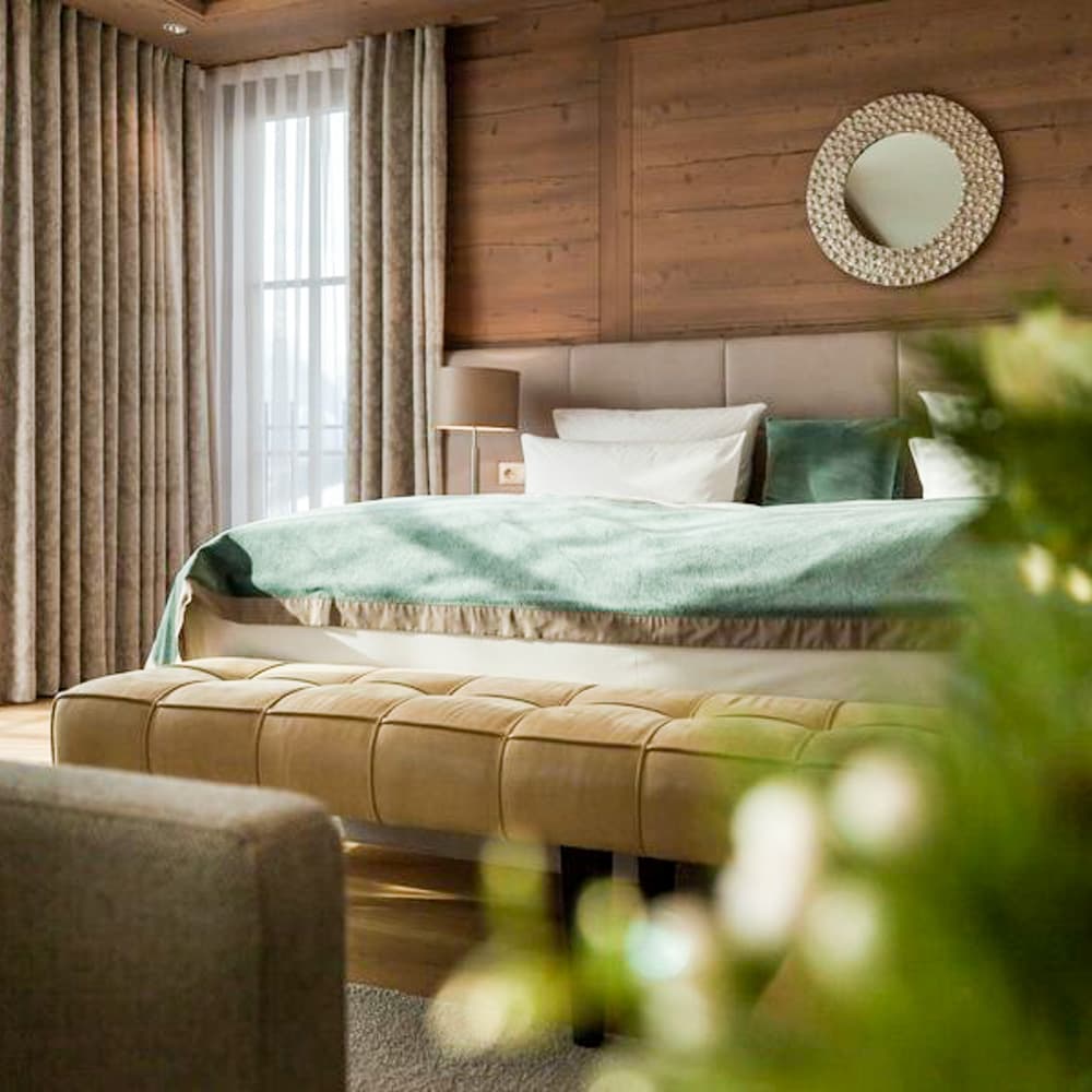 Schlosshotel Fiss — 