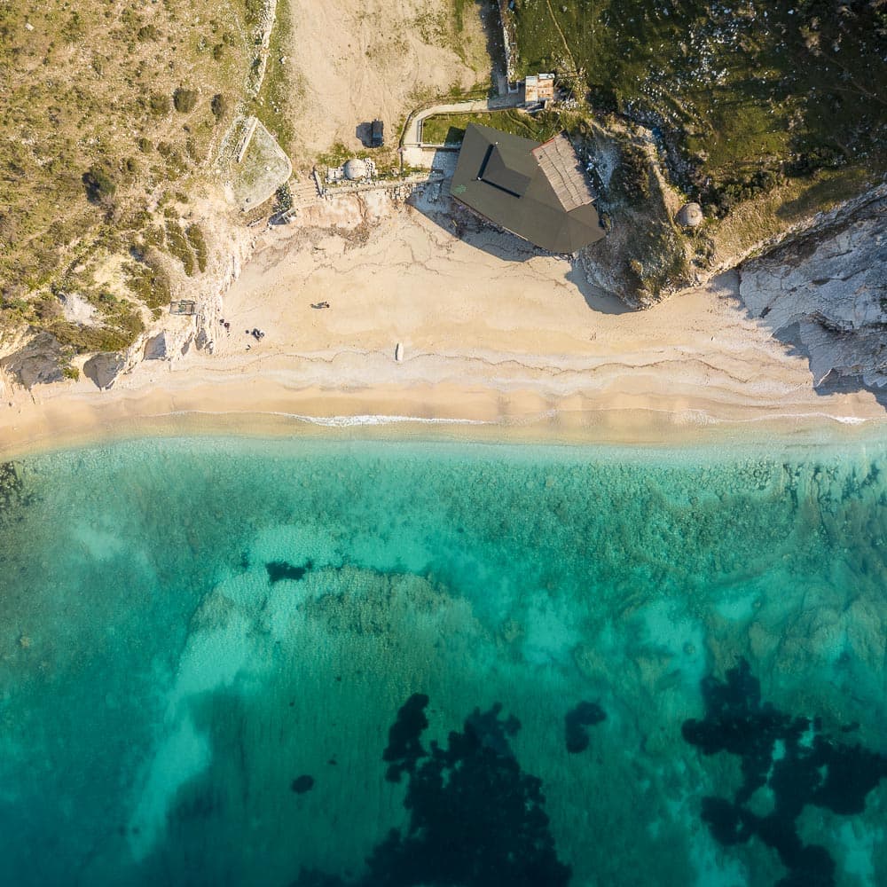 Pasqyra Beach — 