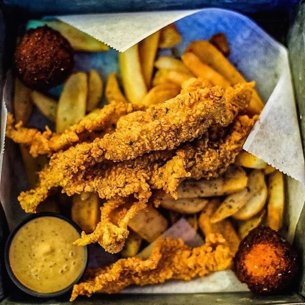 Hot Tails Crawfish House — 