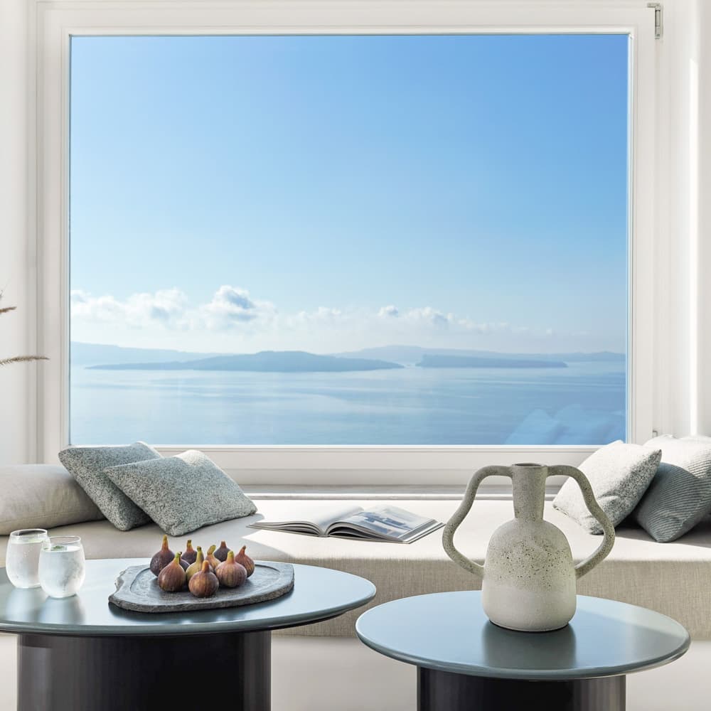Canaves Oia Sunday Suites — 