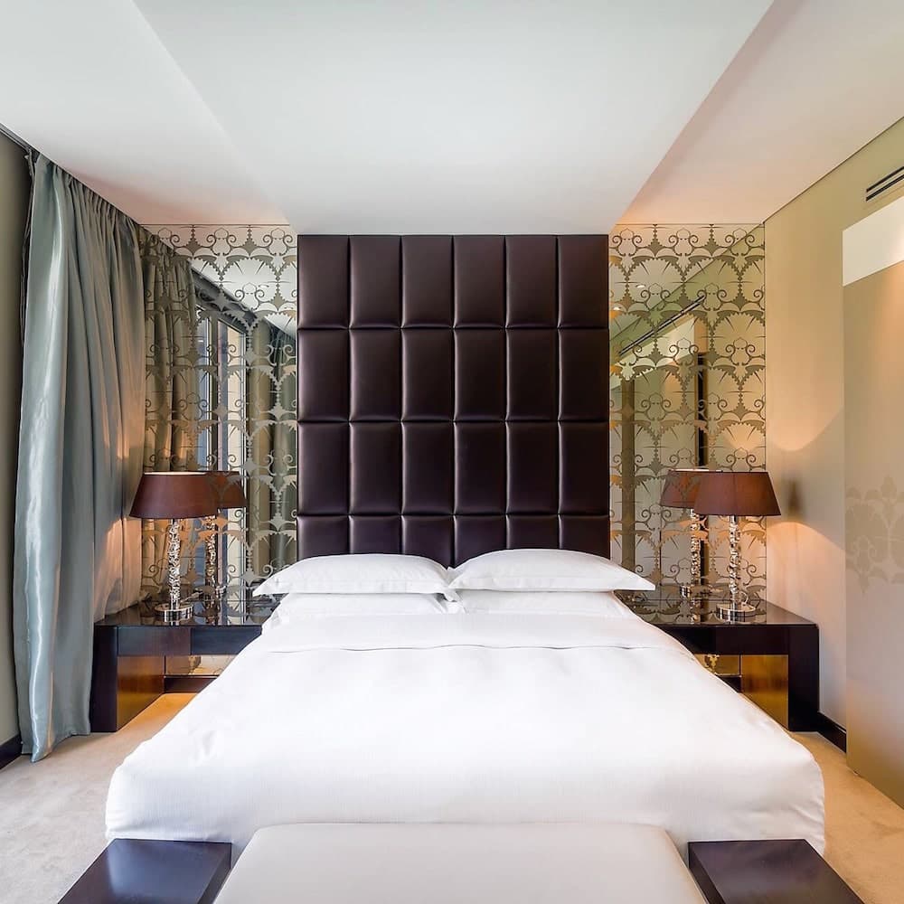 Al Faisaliah Hotel, Riyadh — 