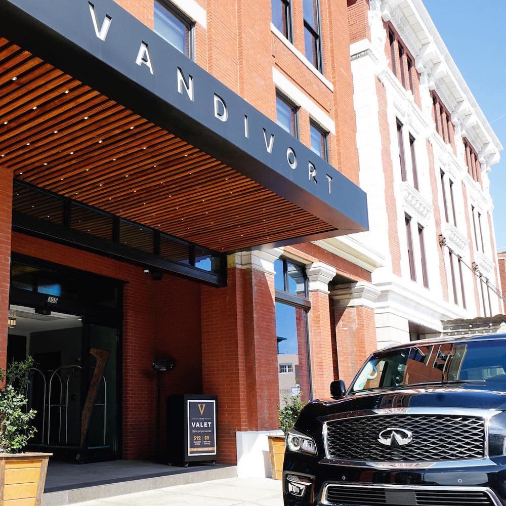 Hotel Vandivort — 