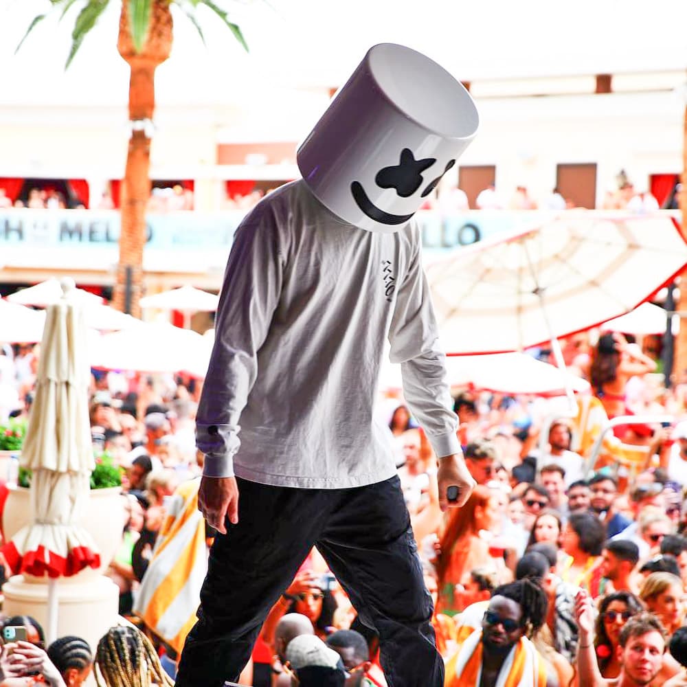 Encore Beach Club — 