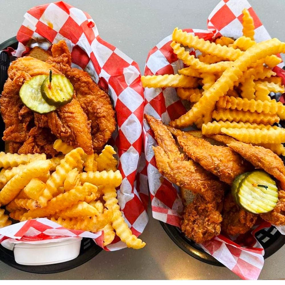 Hattie B's Hot Chicken — 