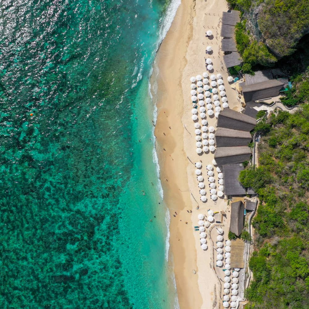 Sundays Beach Club — 