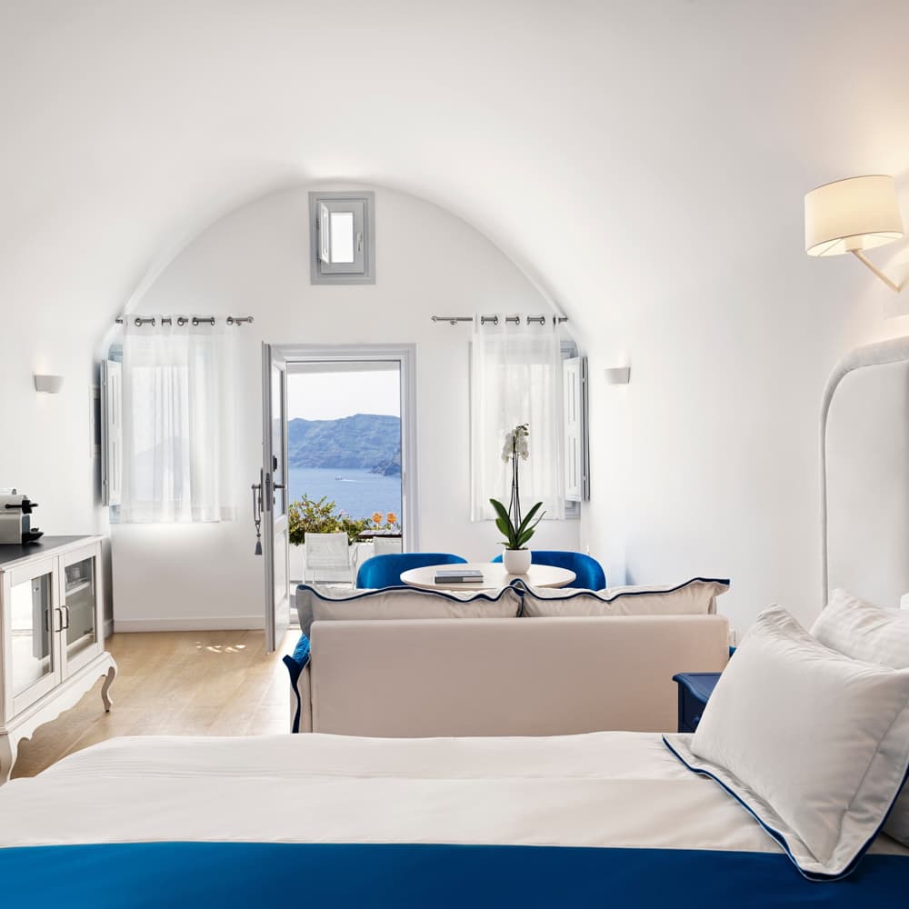 Katikies Hotel — 