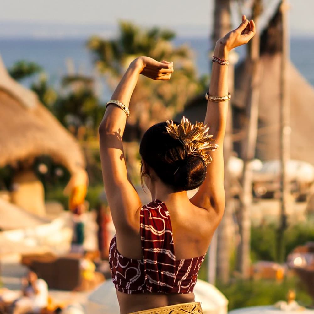 Mari Beach Club — 