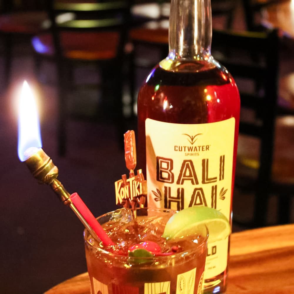 Kon Tiki Restaurant & Lounge — 