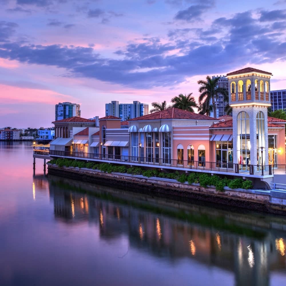 Village Shops on Venetian Bay — 