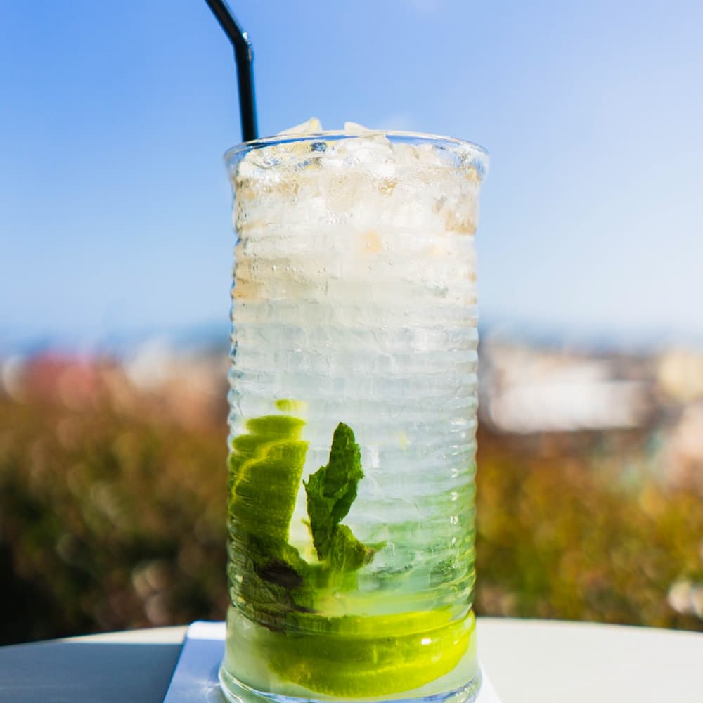 83.3 Terrace Bar — 