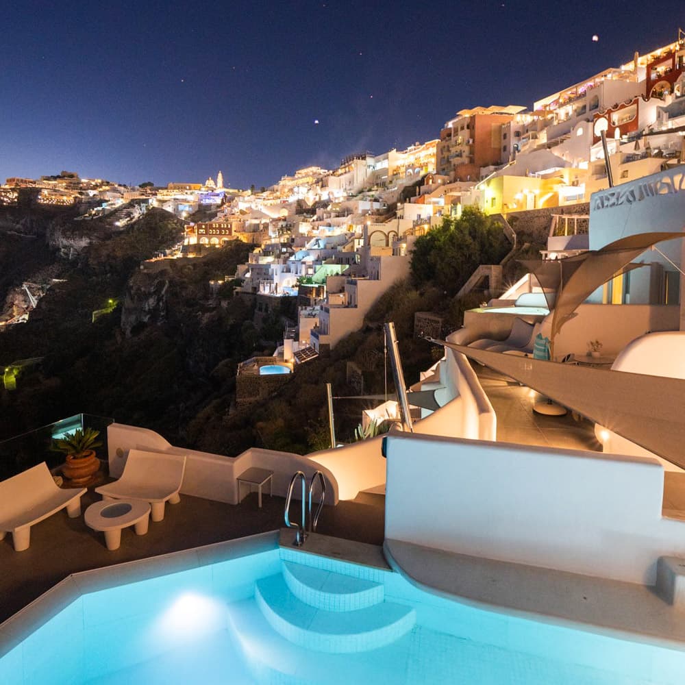 Athina Luxury Suites — 