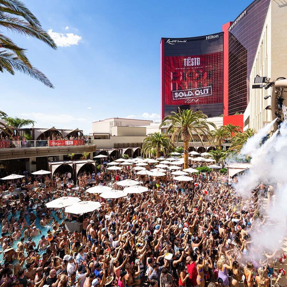 AYU Dayclub — 