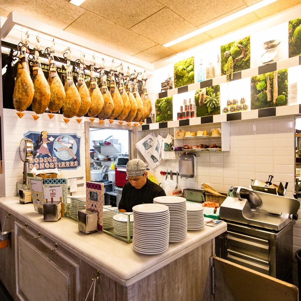 Bodega Donostiarra — 