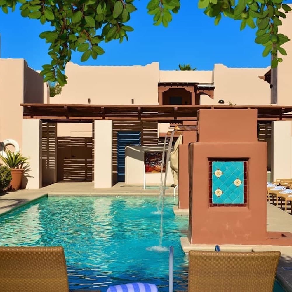 Lodge on the Desert — 