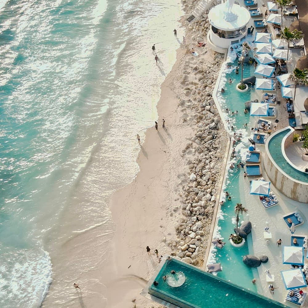 Cattamaran Beach Club — 