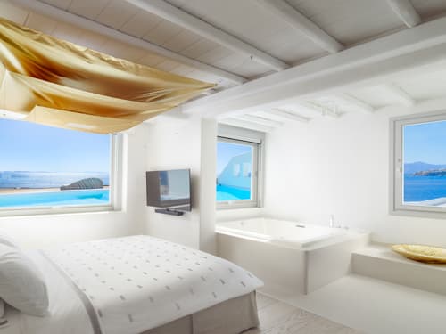 Golden Villa 2 Bedroom With Pool