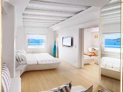 Suite with Hot Tub