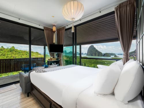 Superior Seaview with Bathtub
