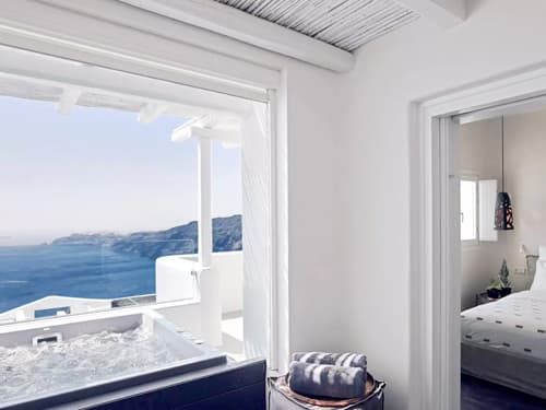 Suite with Hot Tub