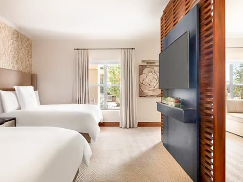 Fairmont Gold Junior Suite 2 Queens