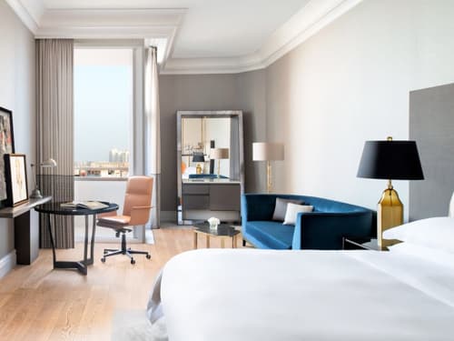 Deluxe Guest Room (King, Sea View)